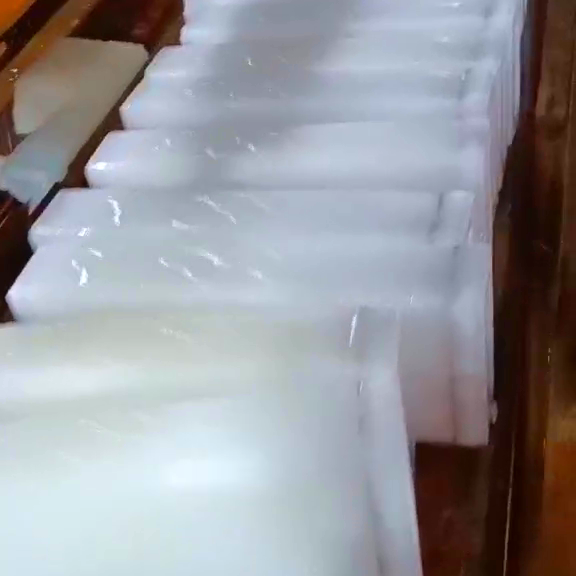 上海冰塊批發(fā)市場_食用冰批發(fā)質(zhì)量把控_上海食用冰批發(fā)